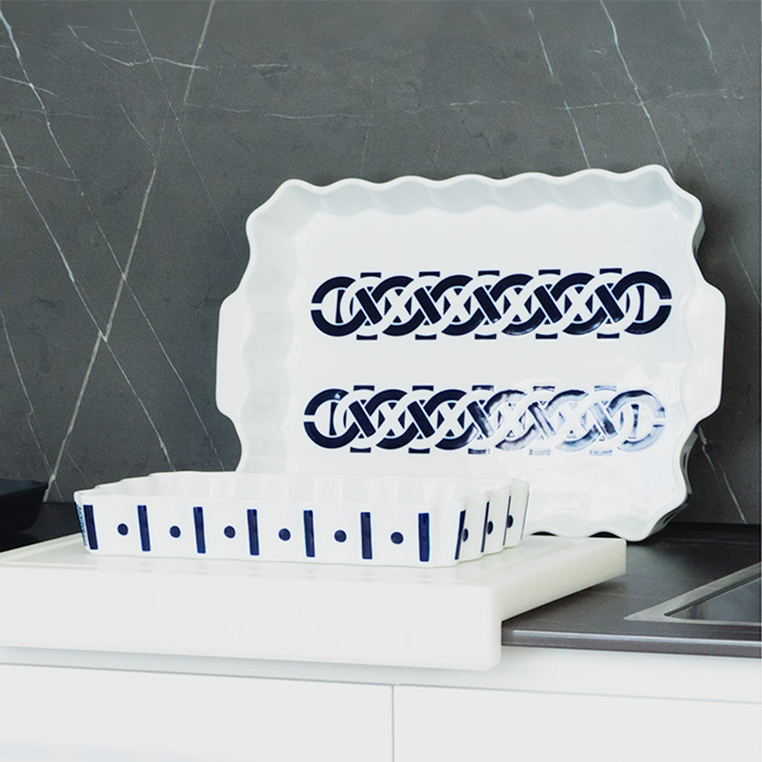 Baking Tray with handle Encadrelado